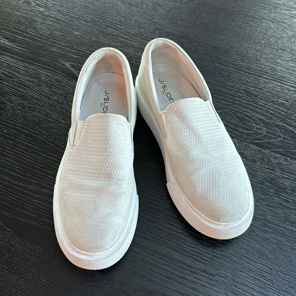 J slides slip on Mules
